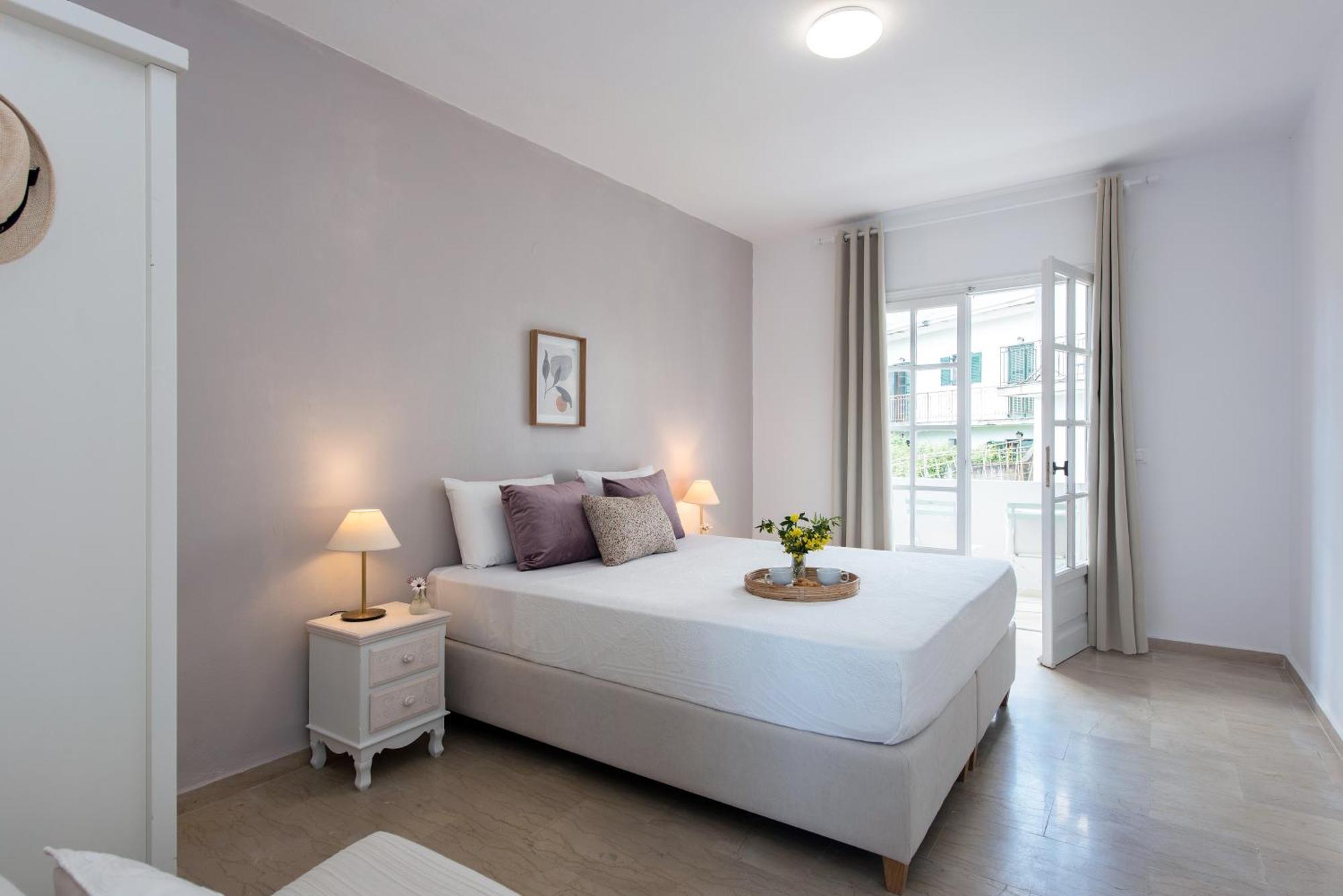 Nisea Apartments Ypsos Eksteriør bilde