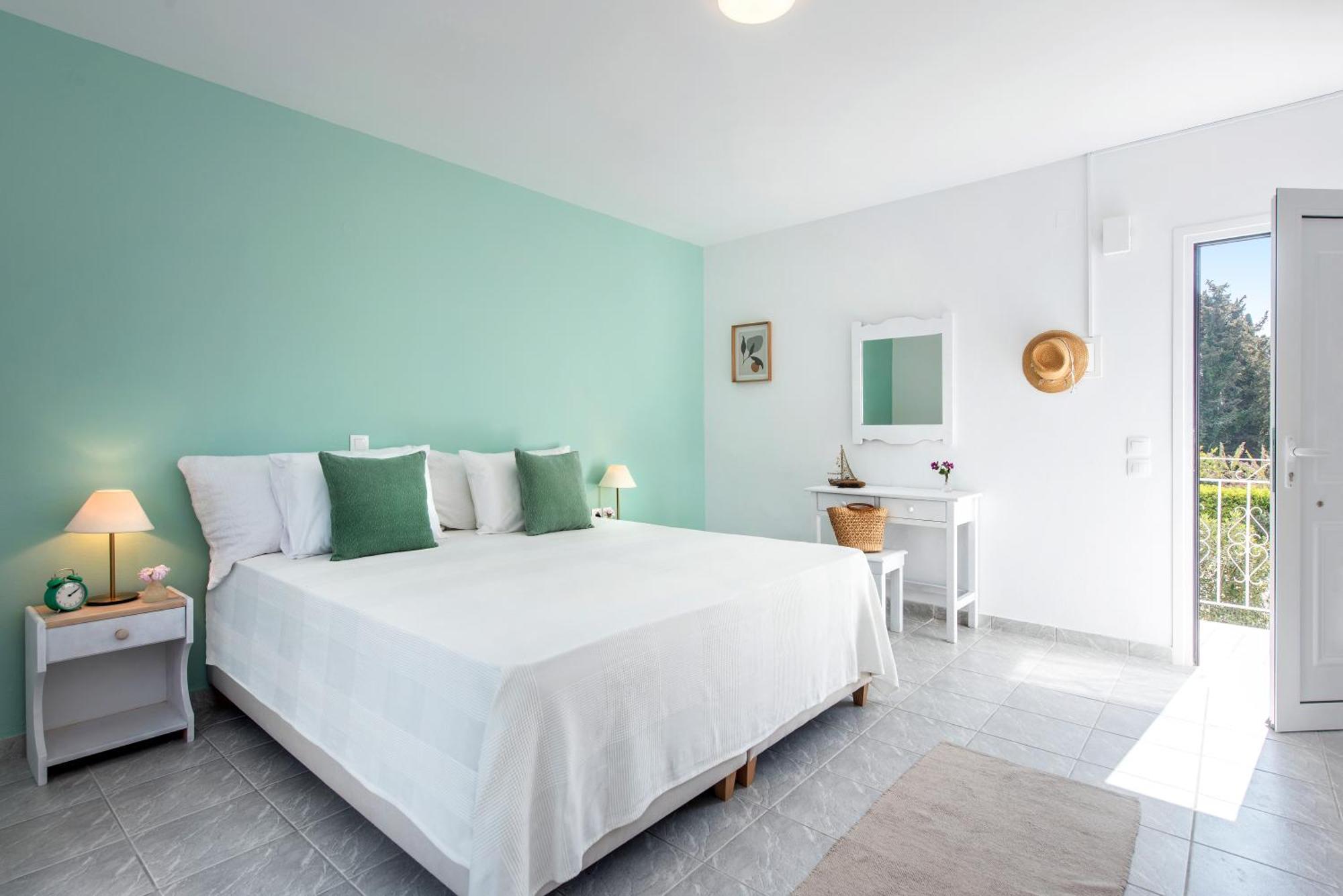 Nisea Apartments Ypsos Eksteriør bilde