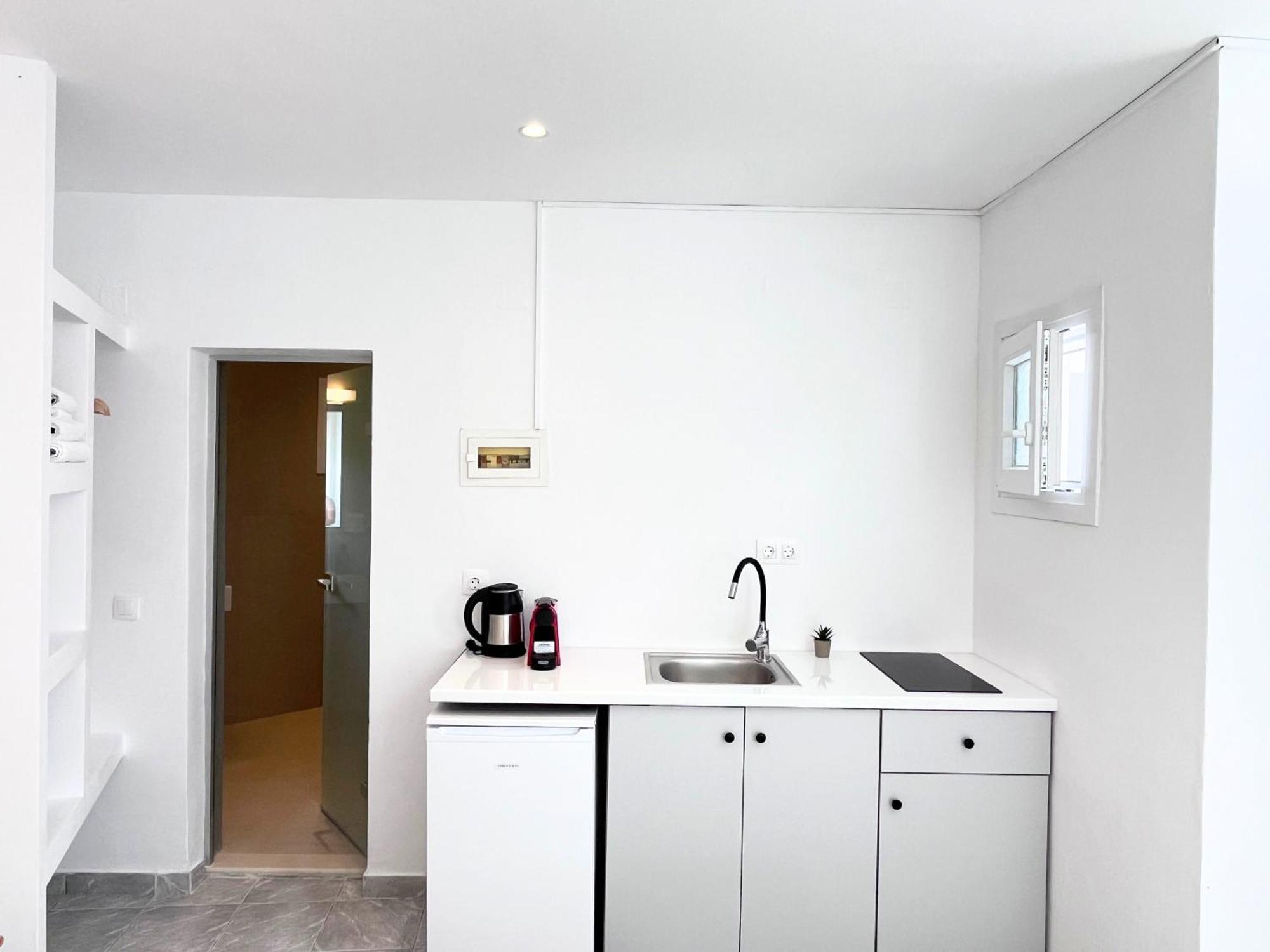Nisea Apartments Ypsos Eksteriør bilde